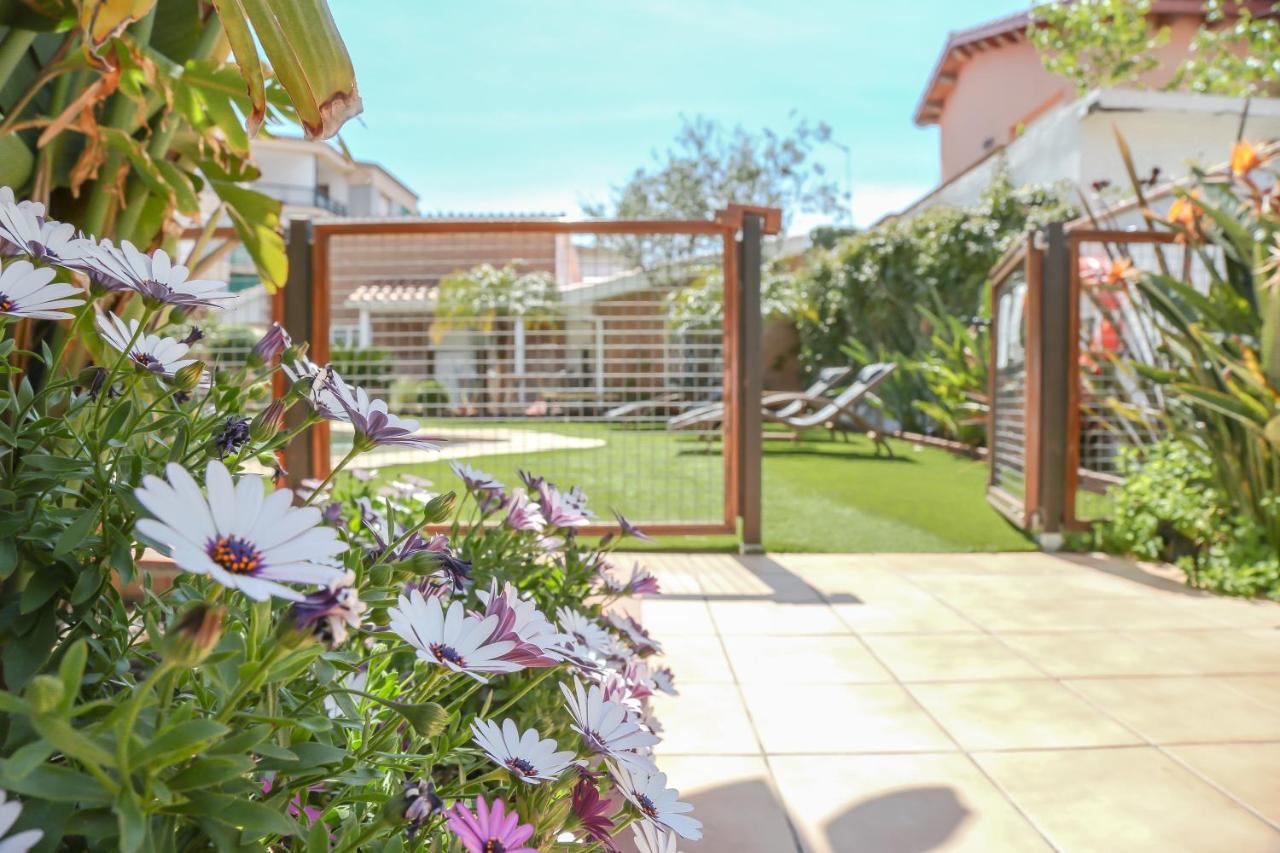 Rambla De Marisol Apartments Castelldefels Kültér fotó